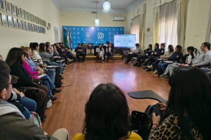 JORNADA DE FORMACIÓN SOBRE BUEN TRATO: 40 PROFESIONALES Y REFERENTES PARTICIPARON DE UNA JORNADA SOBRE DERECHOS DE NIÑOS, NIÑAS Y ADOLESCENTES