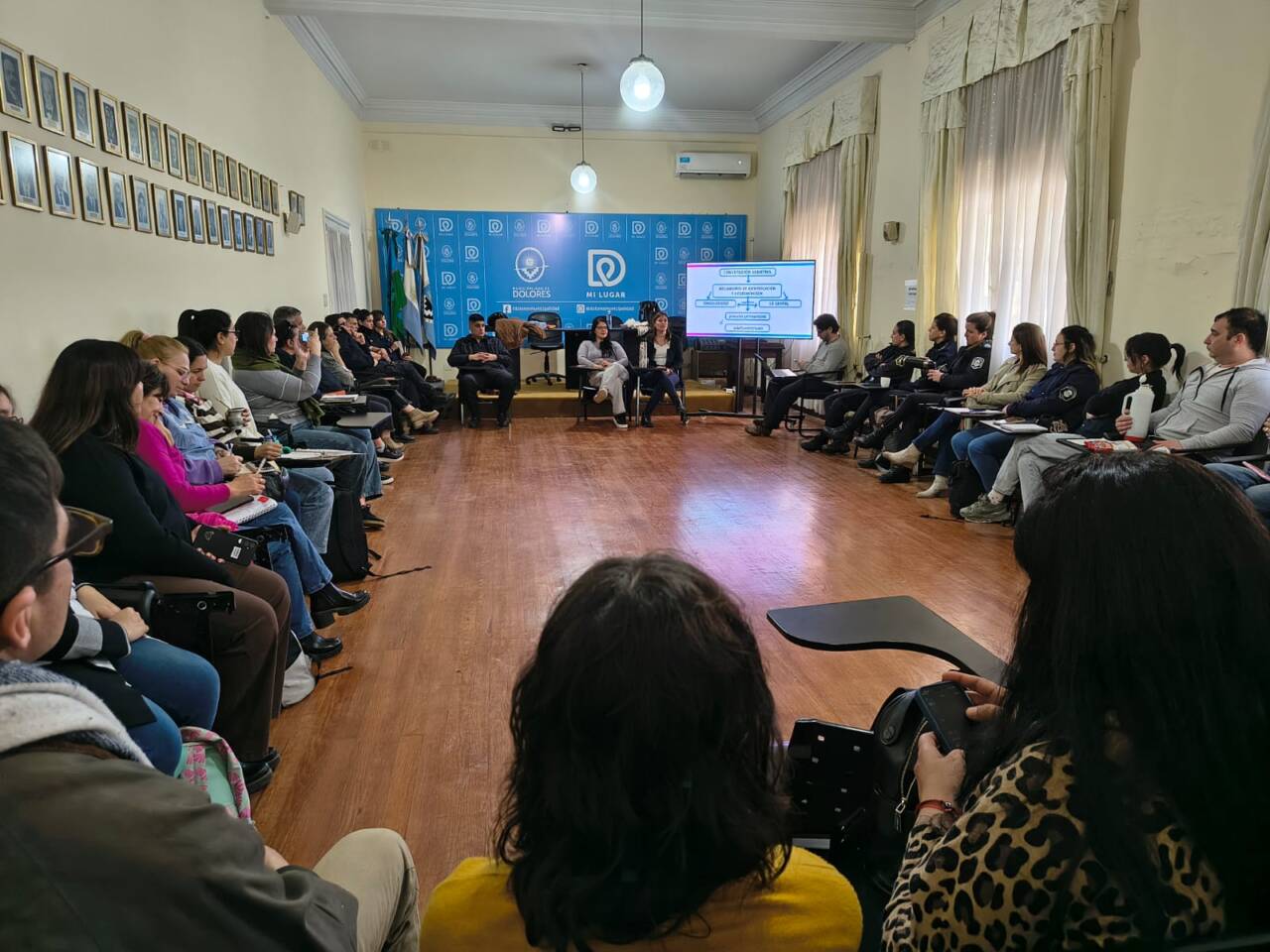 JORNADA DE FORMACIÓN SOBRE BUEN TRATO: 40 PROFESIONALES Y REFERENTES PARTICIPARON DE UNA JORNADA SOBRE DERECHOS DE NIÑOS, NIÑAS Y ADOLESCENTES