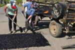 EL MUNICIPIO CONTINÚA CON NUEVAS TAREAS DE BACHEO Y REPARACIÓN DE PAVIMENTO